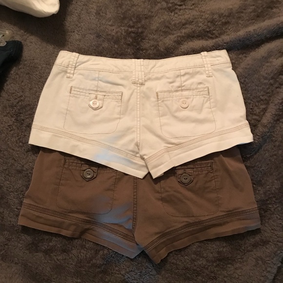 2 pairs of aeropostale shorts for the price of 1 - Picture 2 of 5